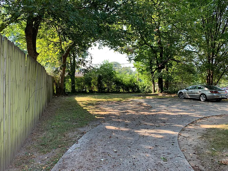 2628 Union Ave — Photo 17