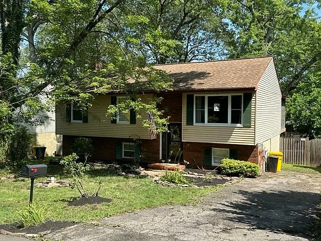 734 Rosewood Rd