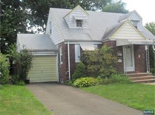 12-31 Burbank St #1X, Fair Lawn, NJ 07410