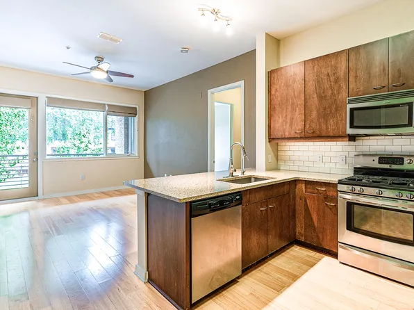 200 Manufacturers Rd APT 238, Chattanooga, TN 37405