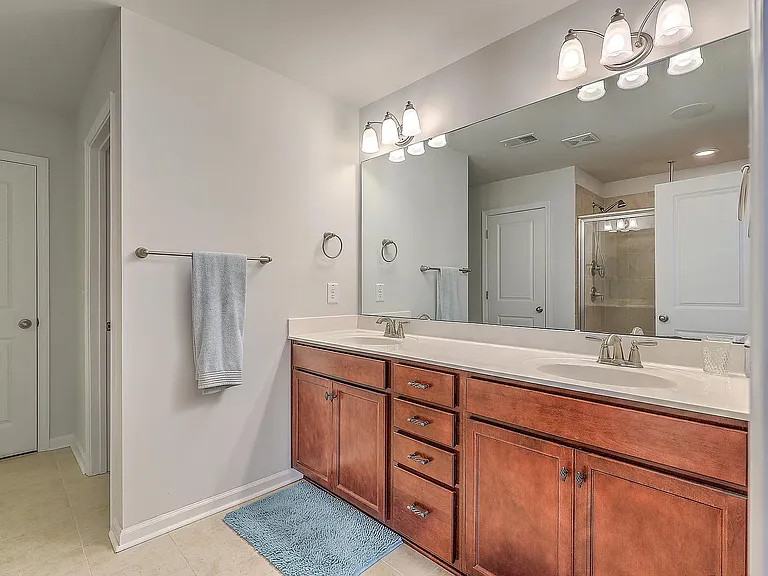 Master Bathroom (photo 1)