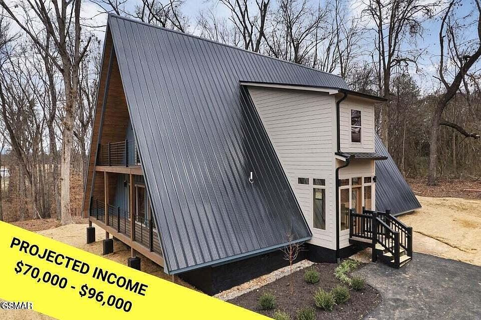 1st image of 515 Tatum Rose Way
