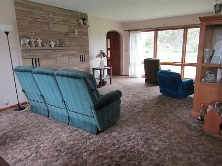5th image of 3 Meadow Ln