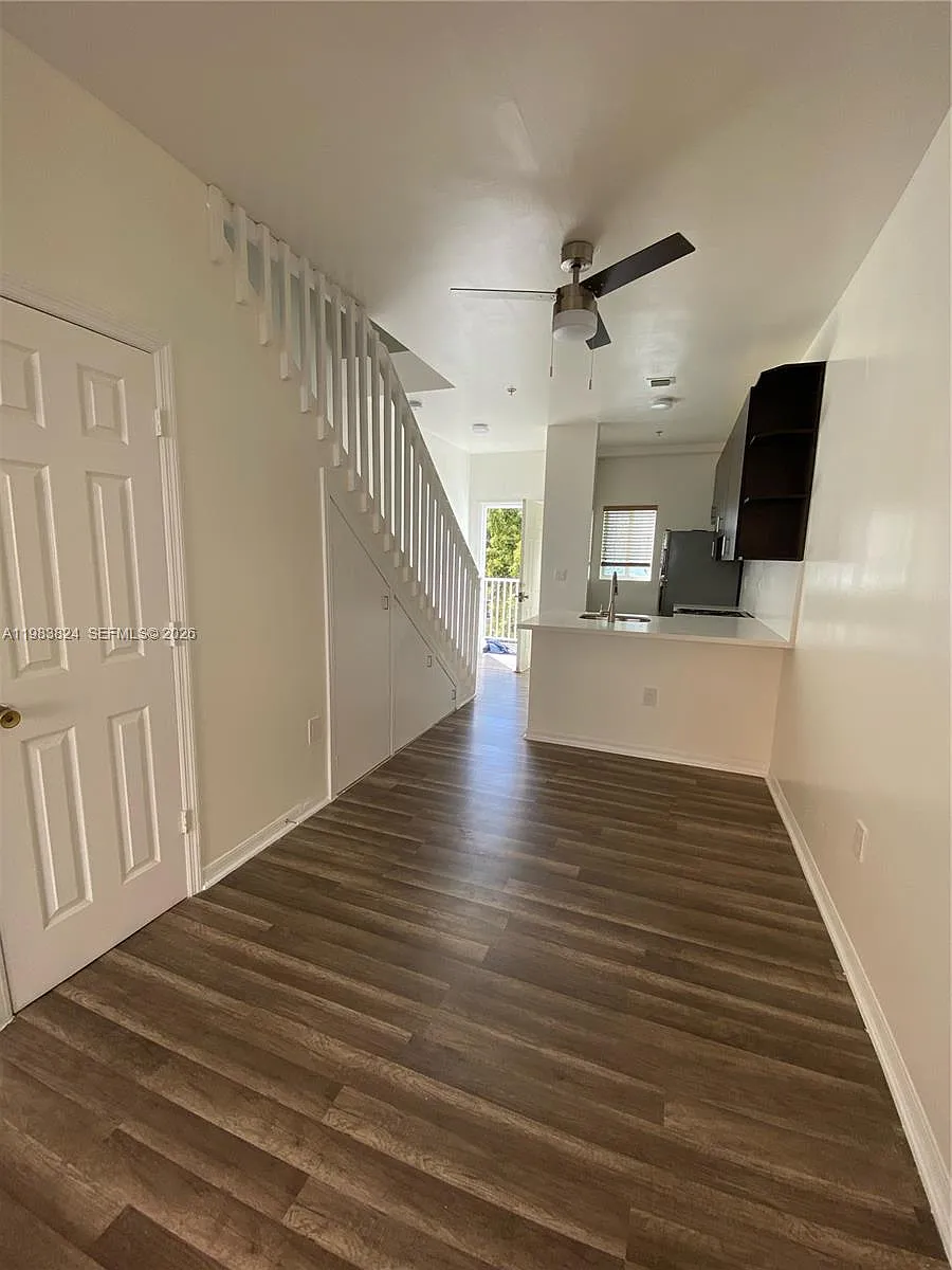 Photo 2 of 11 - 928 SW 3rd St #203 - Miami, FL Building Photo - 928 SW 3rd St #203