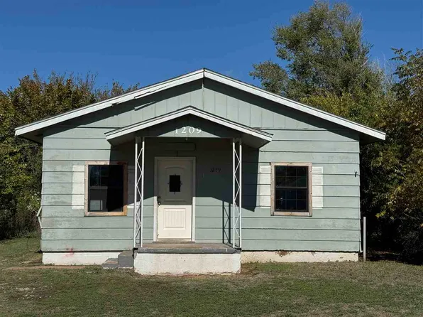 1209 NW Williams Ave, Lawton, OK 73507