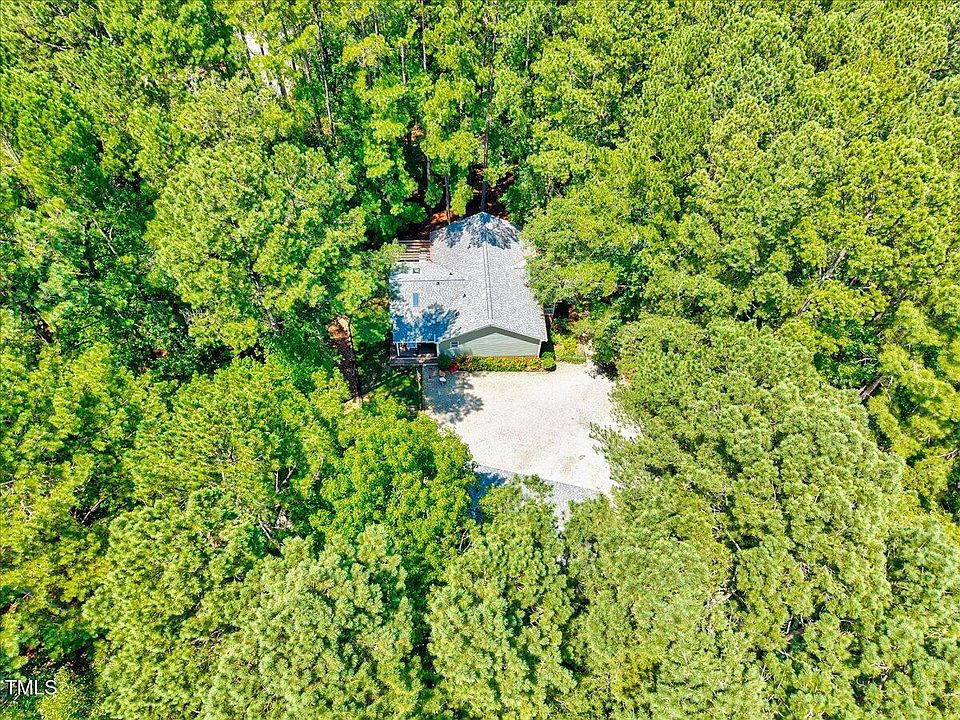 1st image of 81 Woodland Ridge Dr