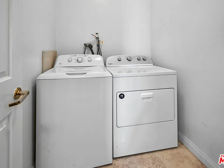 1200 S Corning St #201 — Photo 8