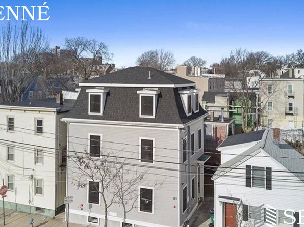 189 Charles St #3, Cambridge, MA 02141