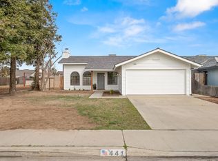 441 Sunset St, Kingsburg, CA 93631