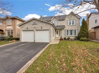 2185 Vista Dr, Burlington, ON L7M 3N7