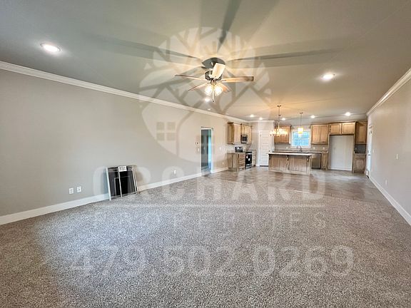 3rd image of 1901 E Hudson Dr