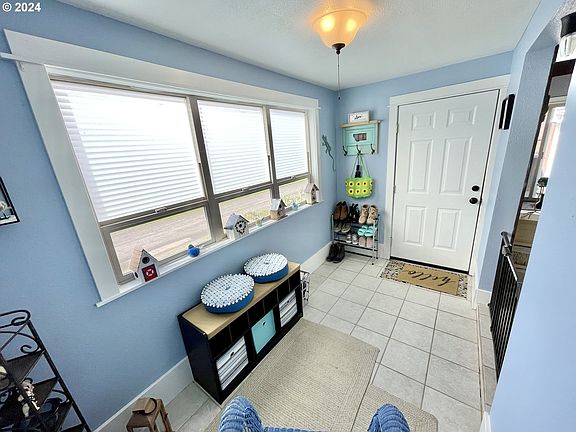 4th image of 1753 20th St