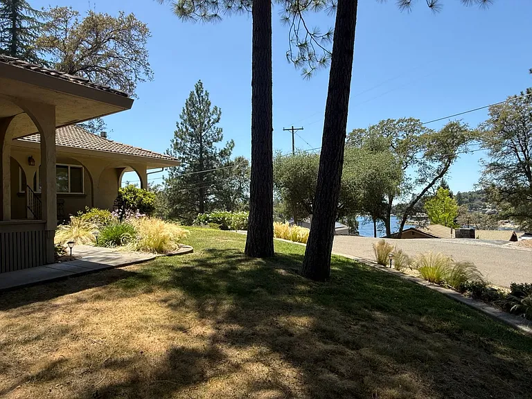 23799 Woodhaven Pl — Photo 9