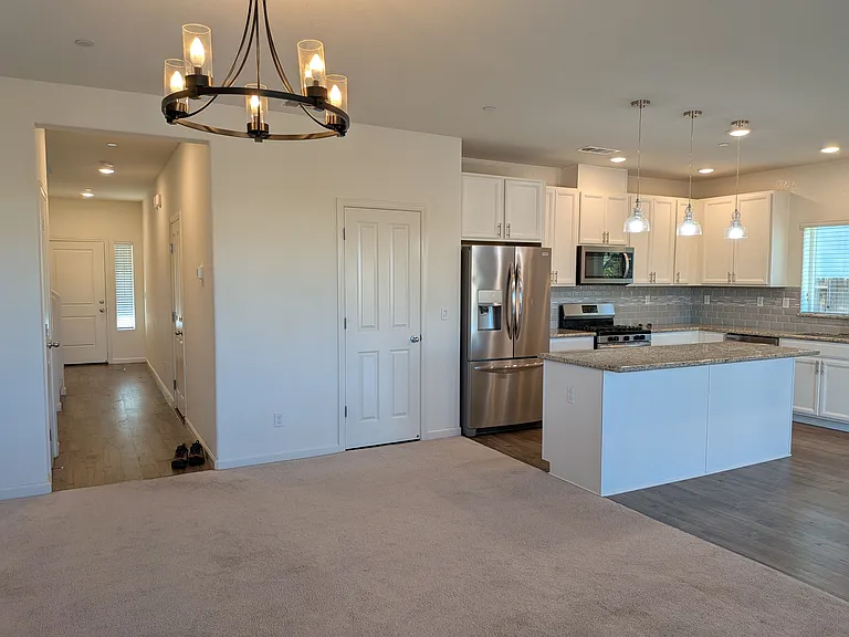 509 Glory Ct — Photo 5