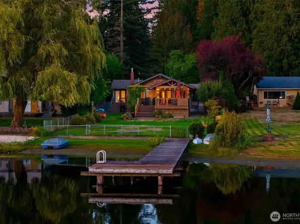 30979 E Lake Morton Drive SE, Kent, WA 98042