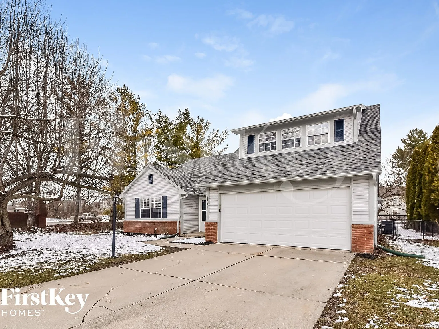 4 bed, 2.5 bath, 2075 sqft, $2,095 — Photo 2