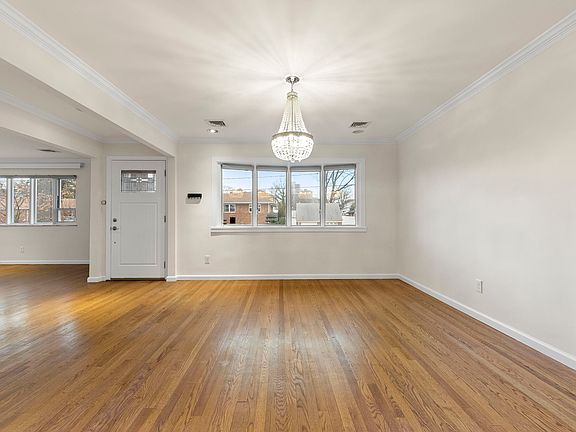 2nd image of 208 Bellemeade Ave