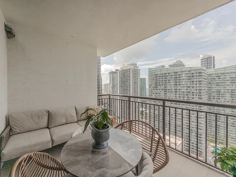 999 SW 1st Ave #3204 — Photo 16