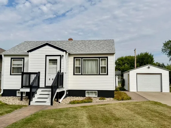 807 S High St, Aberdeen, SD 57401