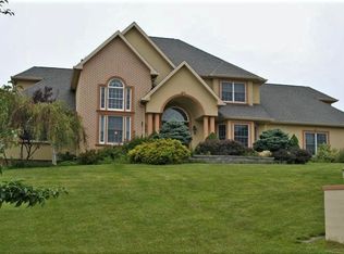45 Noble Hill Dr, Poughquag, NY 12570