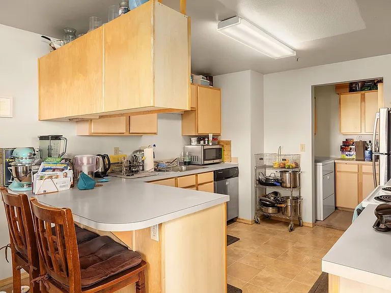 Nordhaven Apartments — Photo 11