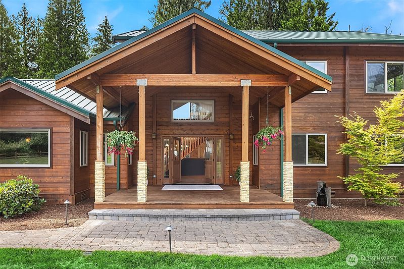 4th image of 7717 252nd Avenue NE