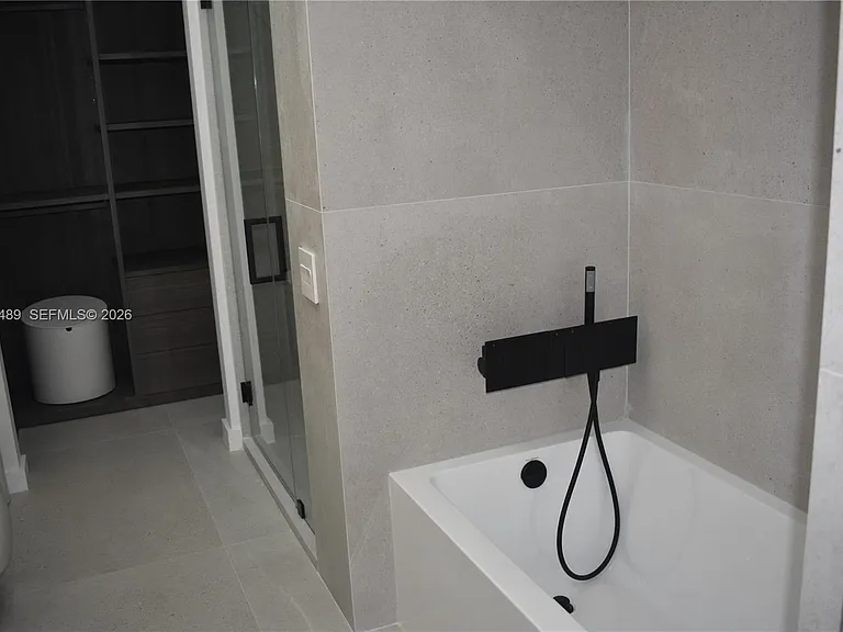 6365 Collins Ave #1211 — Photo 14