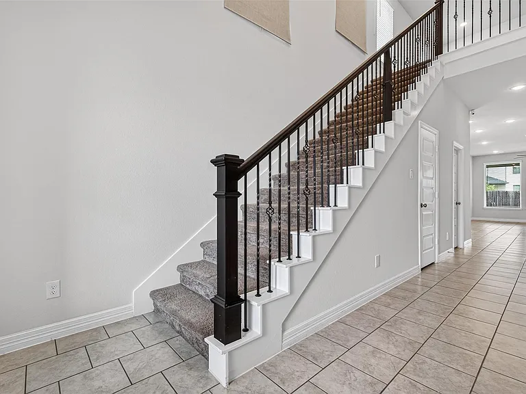 6602 Albany Forest Ct — Photo 32