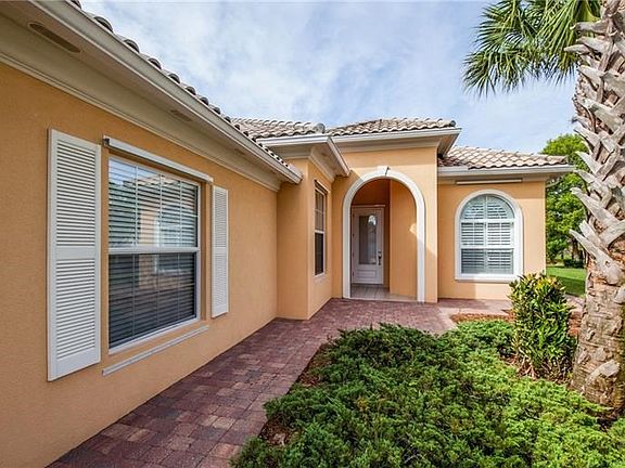 3rd image of 5826 Benevento Dr