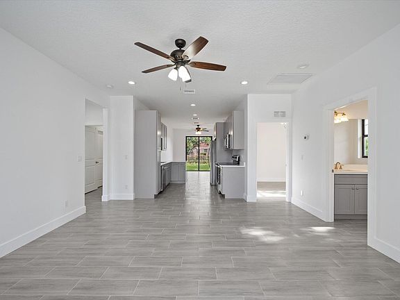 2nd image of 141 W 16th Street