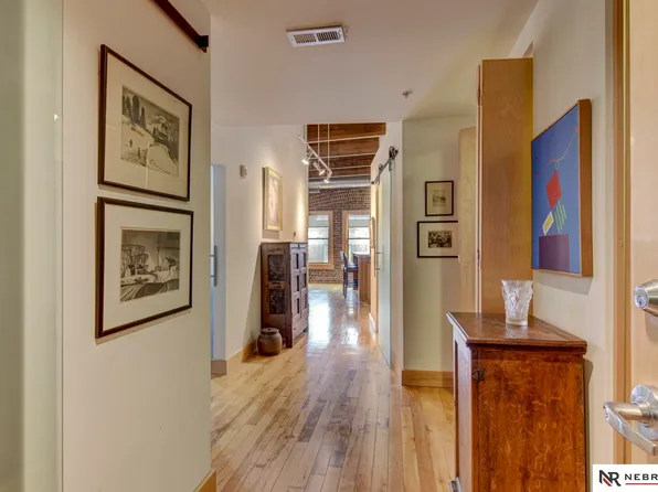 105 S 9th St APT 801, Omaha, NE 68154