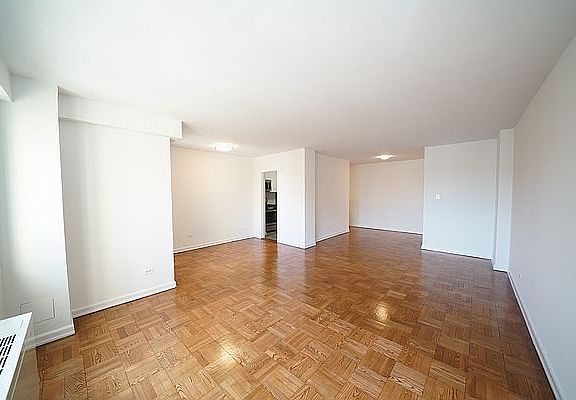 4th image of 125 E 87th St APT 16A