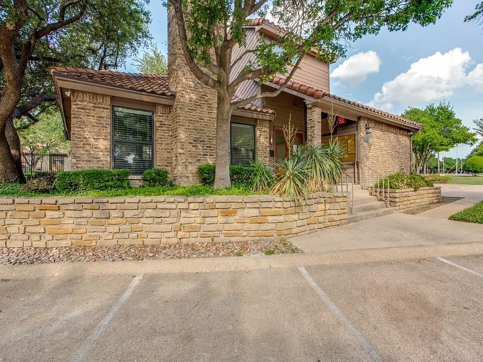 1st image of 336 Melrose Dr APT 5B