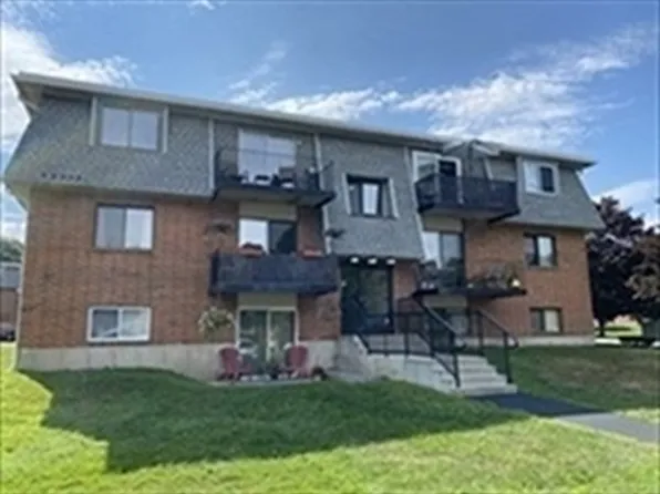 176 Maple Ave APT 6-21, Rutland, MA 01543