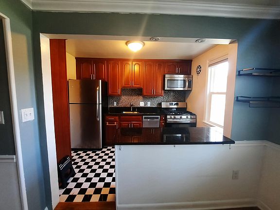 3rd image of 6611 Potomac Ave APT A2