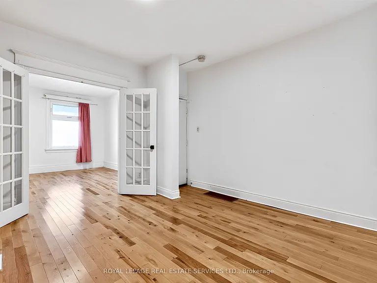 673 Woodbine Ave #2 — Photo 12