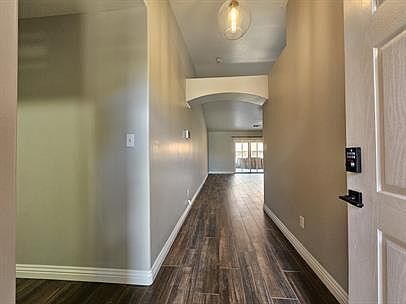 5th image of 218 W Pilot Ave