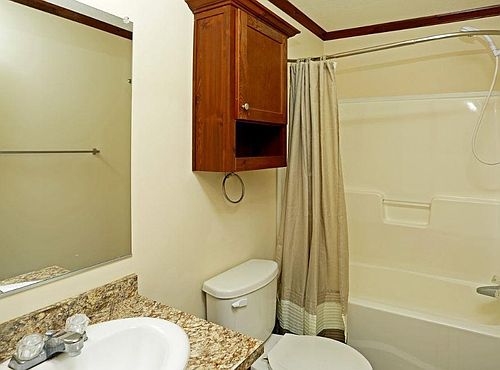 4th image of 46209 Dorchester Dr