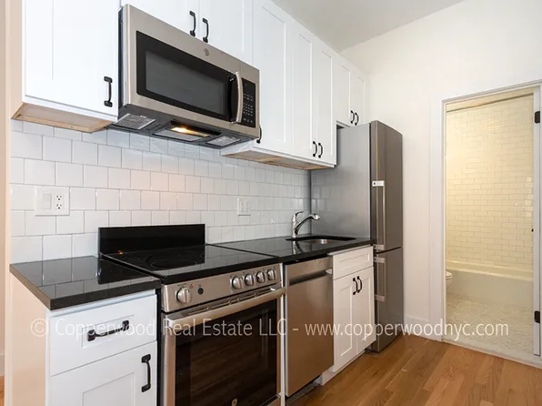 430 East 89th Street image 1 of 6