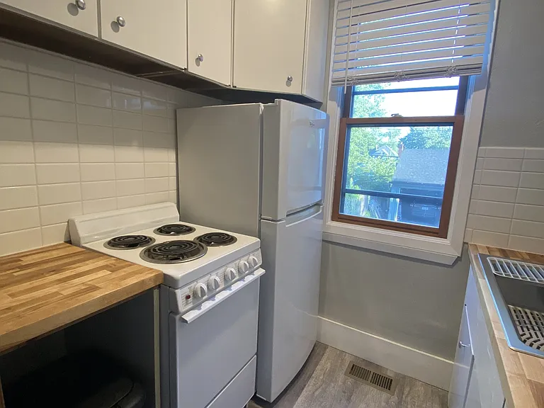 4923 Cass St #1 — Photo 4
