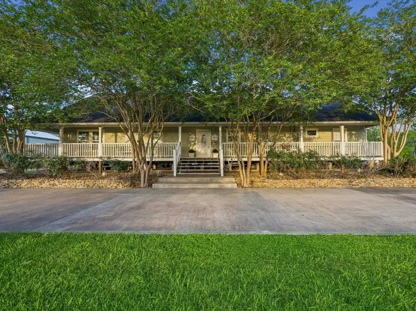 3515 County Road 36, Angleton, TX 77515