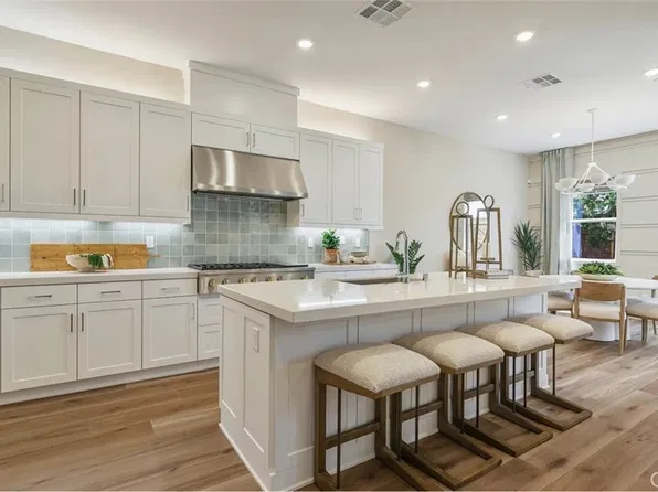 1388 Hummingbird Pl, Montebello, CA 90640