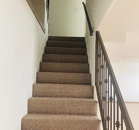 5th image of 1518 S Centinela Ave #6