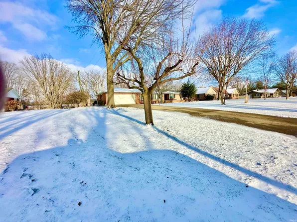 16 Green Hills Ct, Greentown, IN 46936