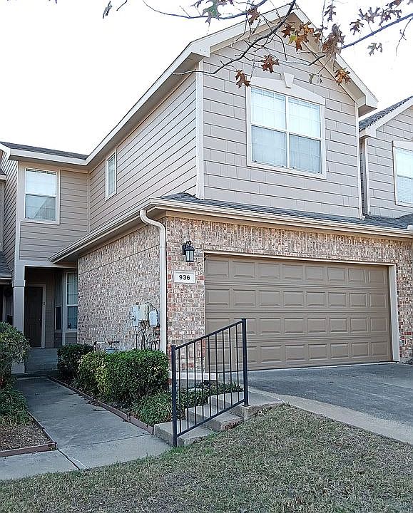 1st image of 936 Cypress Creek Dr