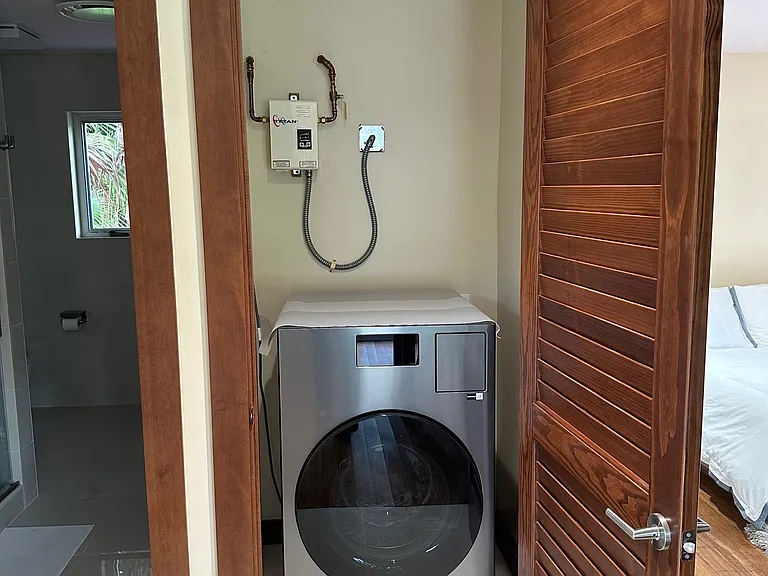 5700 SW 60th Ave — Photo 13