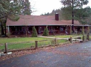 161 Round Prairie Rd, Wilderville, OR 97543