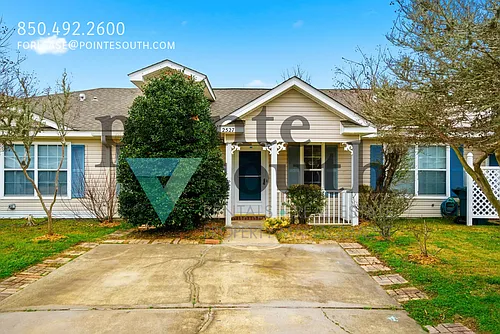 2527 Trailwood Dr Photo 1