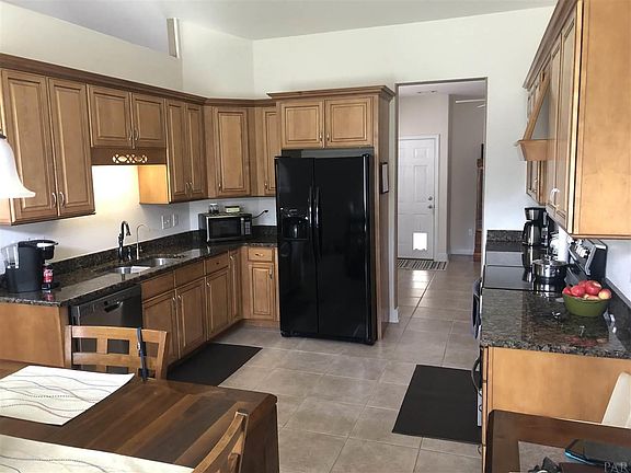 2nd image of 5861 Grotto Ave