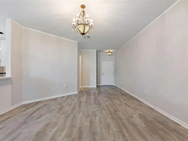 1220 Priory Cir — Photo 14